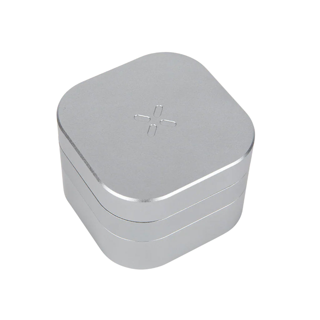 3 Piece Heavy-Duty Aluminum Grinder in Silver colour